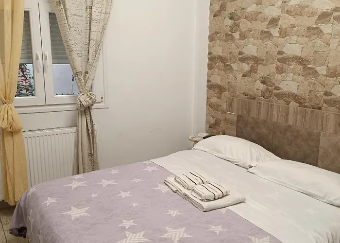 Appartamento Lovley Near Train Station Salonicco