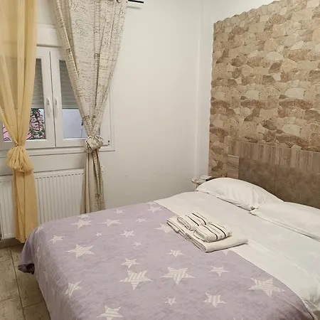 Apartment Lovley Near Train Station